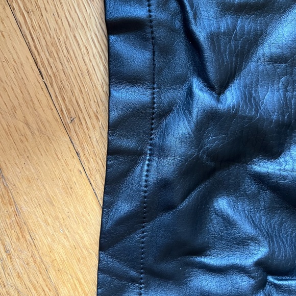 Pleather black Mid calf skirt - Picture 4 of 6